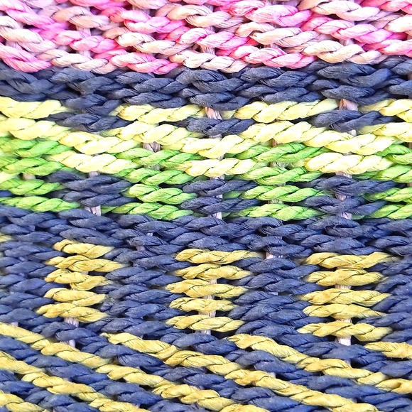 NWOT. Kbas Multi color design straw tote bag with lining and pockets. - Picture 5 of 5